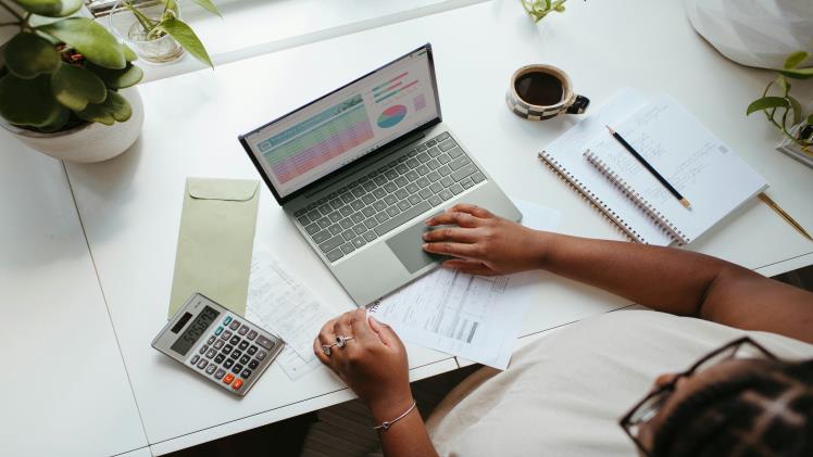 How to Budget with Irregular Income: A Step-by-Step Guide for Financial Stability